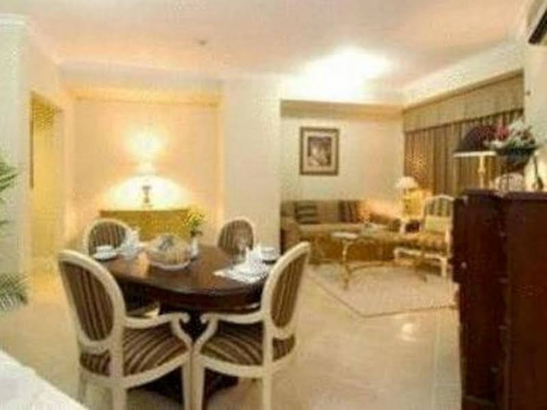 บาตาเวีย อพาร์ตเมนต์ เซอร์วิส เรสซิเดนซ์ จาการ์ต้า Apartment จาการ์ตา ภายนอก รูปภาพ