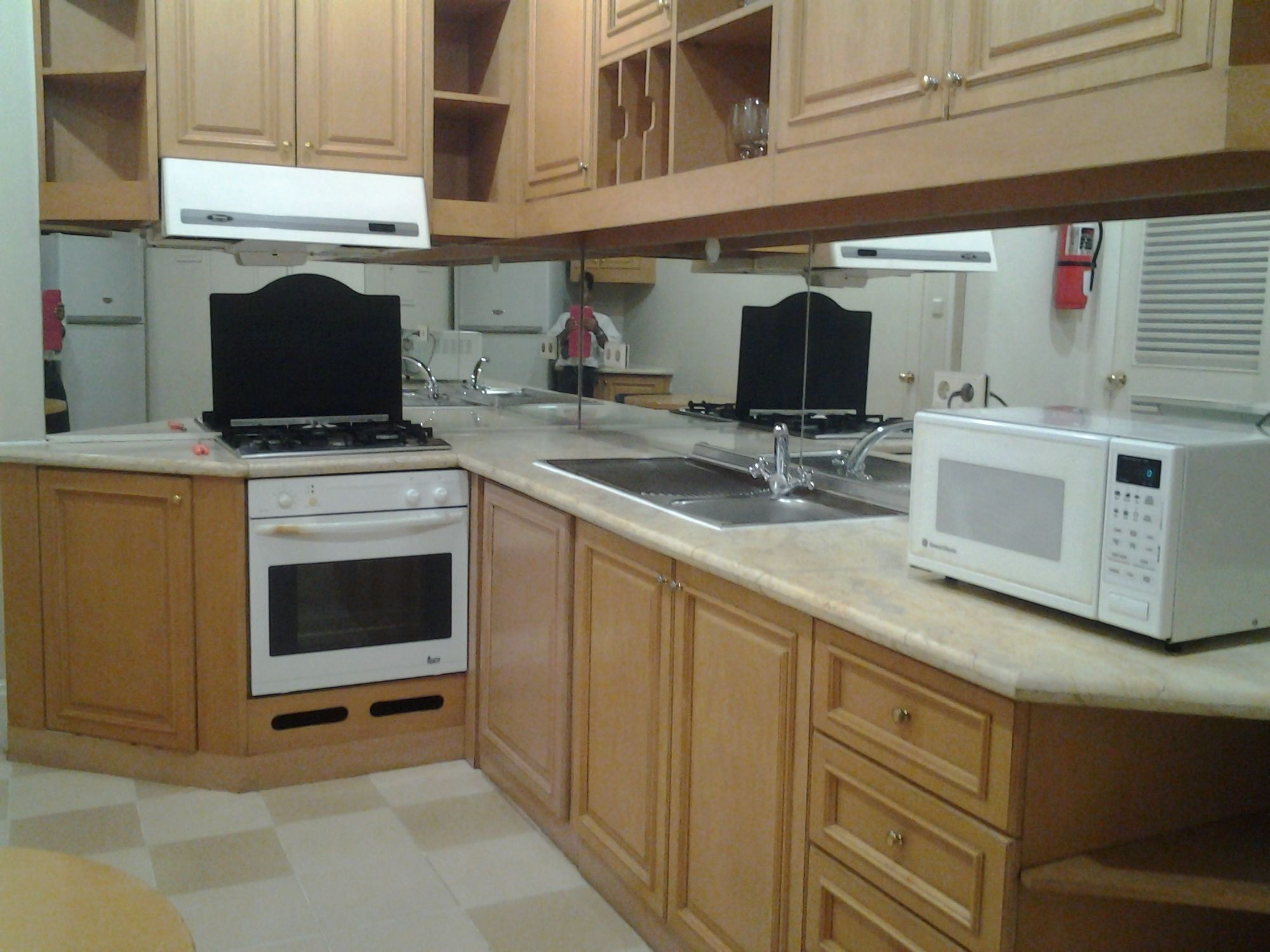 บาตาเวีย อพาร์ตเมนต์ เซอร์วิส เรสซิเดนซ์ จาการ์ต้า Apartment จาการ์ตา ภายนอก รูปภาพ